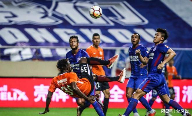爱游戏体育官网 - 今晚体能课后，上海申花强势反弹备战亚冠，质疑声仍在，控场能力受关注
