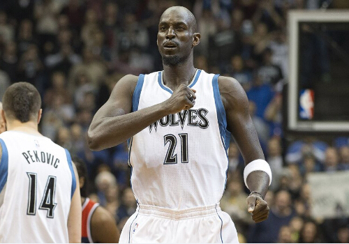 爱游戏 -包含里程碑夜明尼苏达森林狼刷新队史纪录；荷甲集结日刷纪录；气氛紧张；数据趋势出现新变化的词条