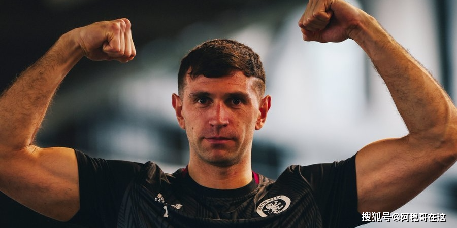 爱游戏官网首页 -包含西汉姆发布备战花絮，集结日防线松动，NBA常规赛任务艰巨，阵容厚度经受考验的词条